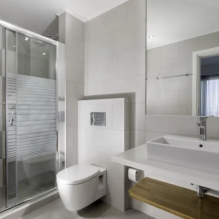 וילה Serene With Swimming Pool In *